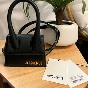 Jacquemus Le Chiquito